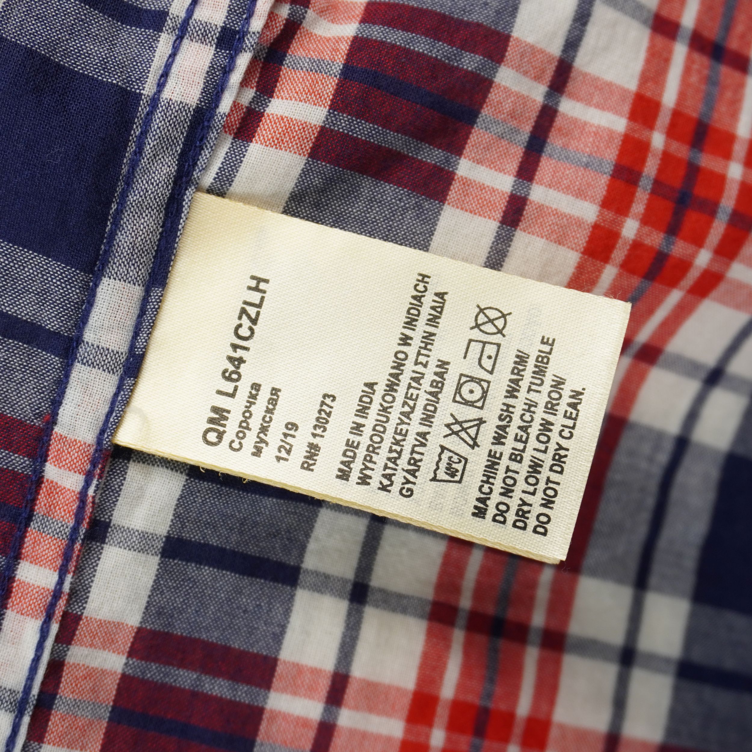 Camicia Lee a maniche corte in stile Western, vestibilità Slim Fit con bottoni a pressione perlati e taschini a punta. Fantasia a quadri plaid rosso, blu e bianco, taglia M in condizioni eccellenti.