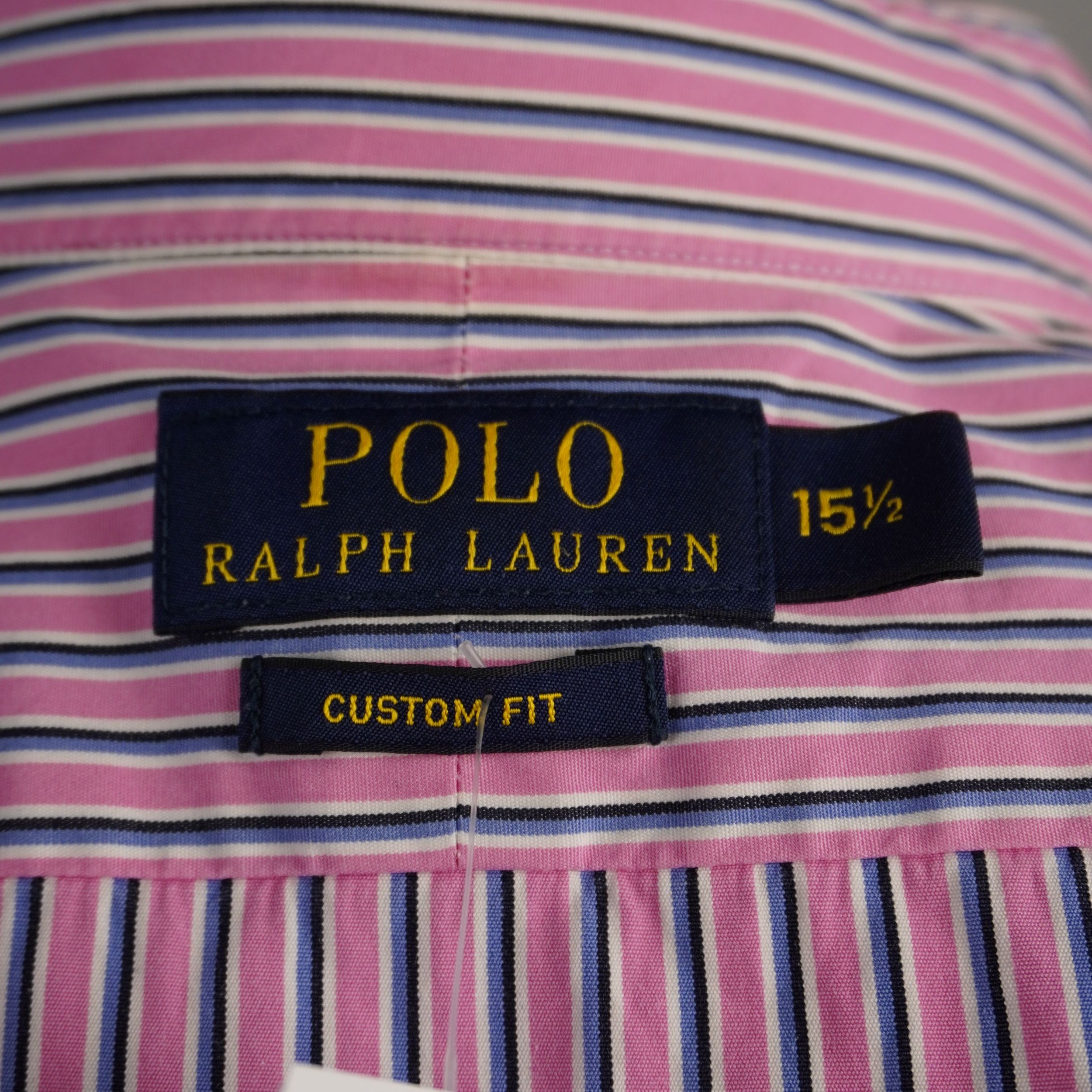 Camicia uomo Polo Ralph Lauren a righe verticali rosa, blu e bianche, modello Custom Fit, etichetta