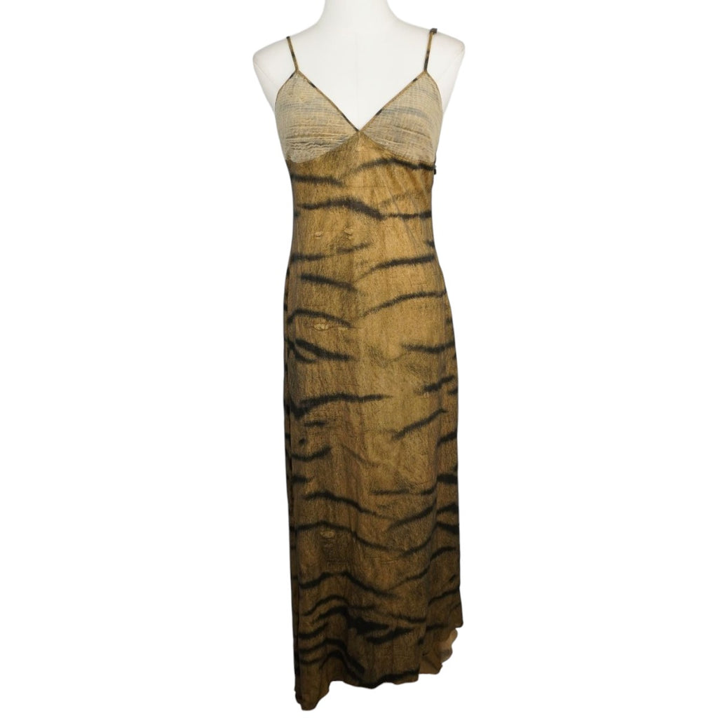 Abito lungo Just Cavalli originale a stampa tigrata, vista frontale su manichino con scollo a V, stile slip dress vintage Y2K.