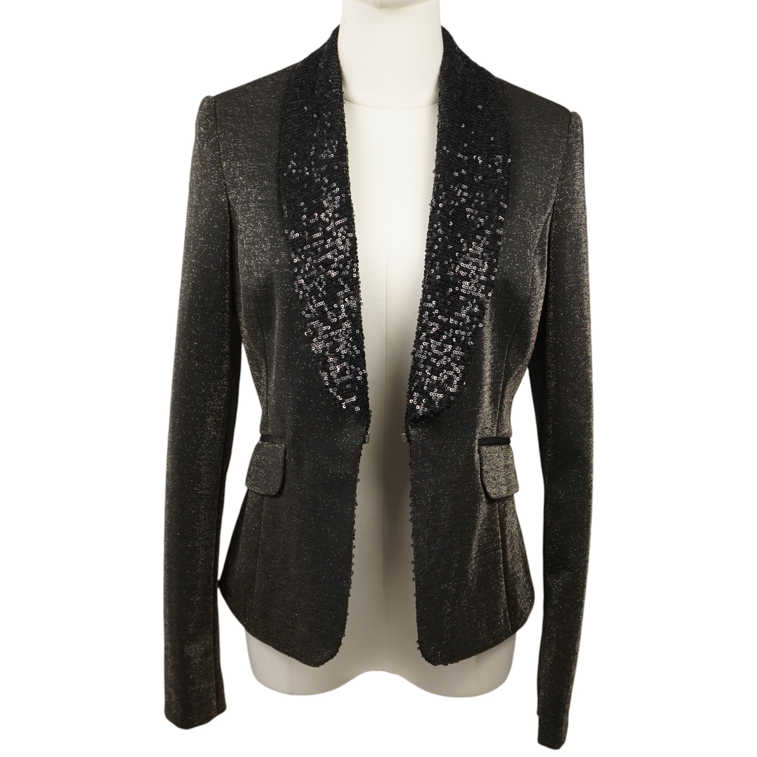 Blazer elegante da sera Fracomina in tessuto nero con micro-lurex dorato e colletto ricamato di paillettes su manichino - Vista frontale