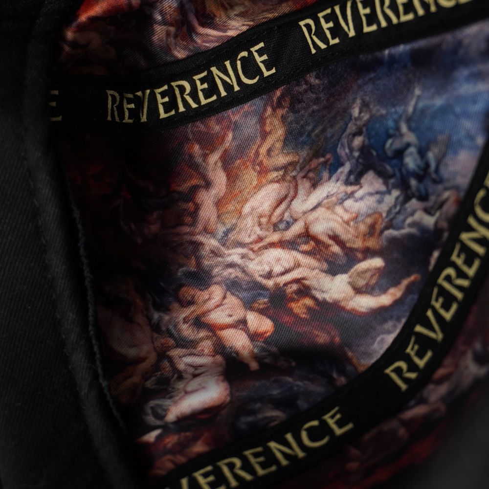 Macro dell'esclusiva fodera interna in raso satinato con la stampa a colori dell'artwork ufficiale dell'album Reverence.