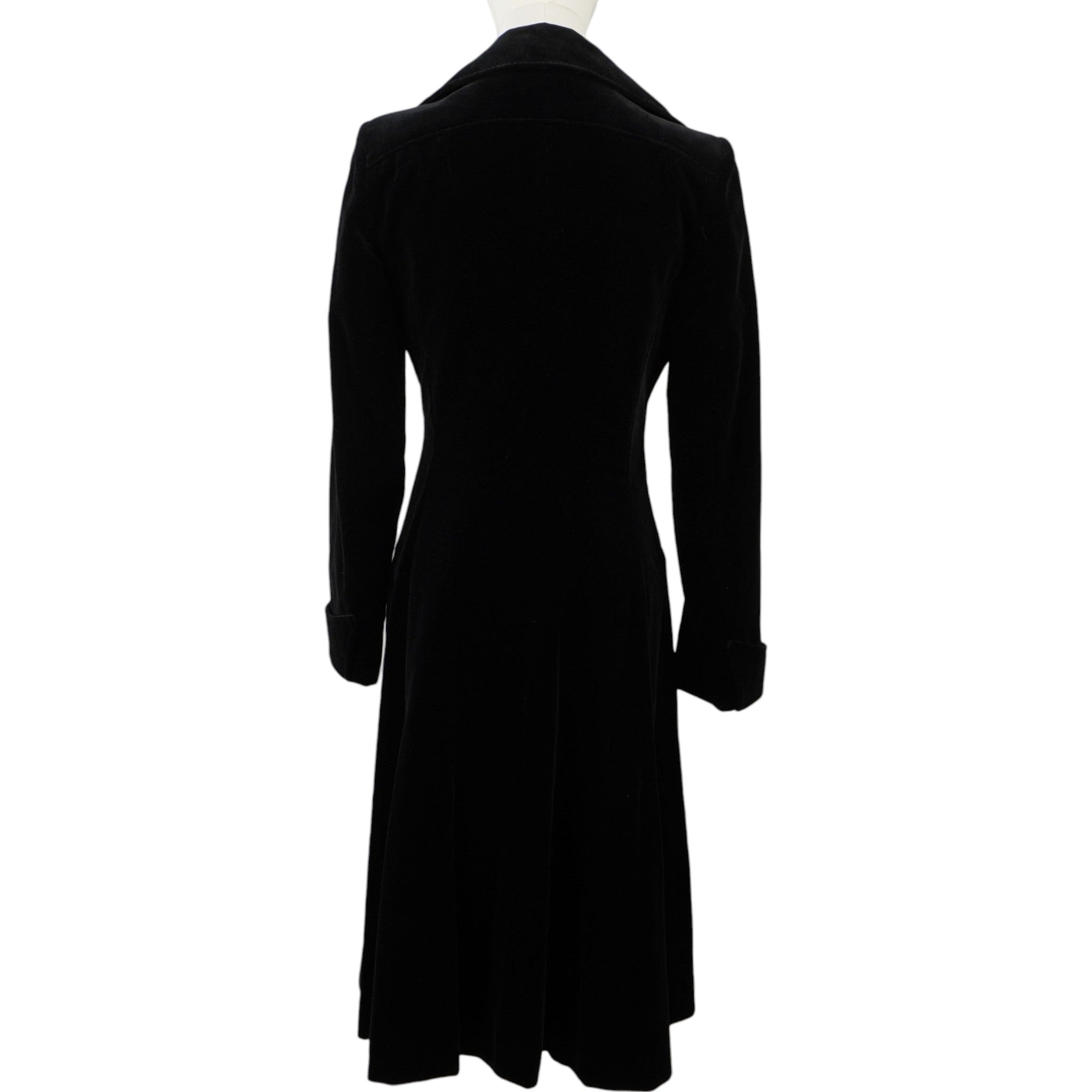 Vista posteriore del cappotto Petite Mademoiselle che evidenzia il taglio sartoriale aderente e la lunghezza longline.
