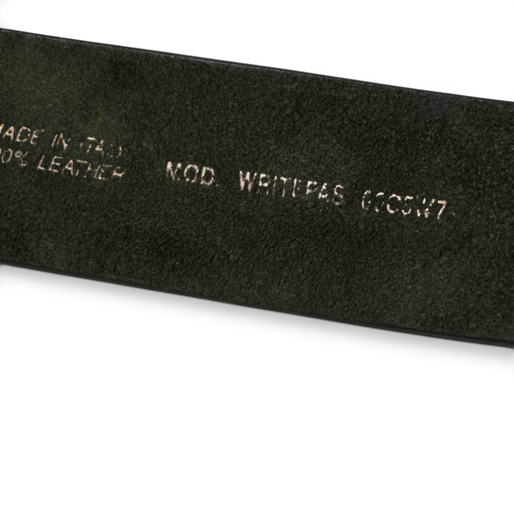 Stampa argento sul retro della cintura con il nome del modello MOD WRITEPAS e il codice numerico identificativo del colore.