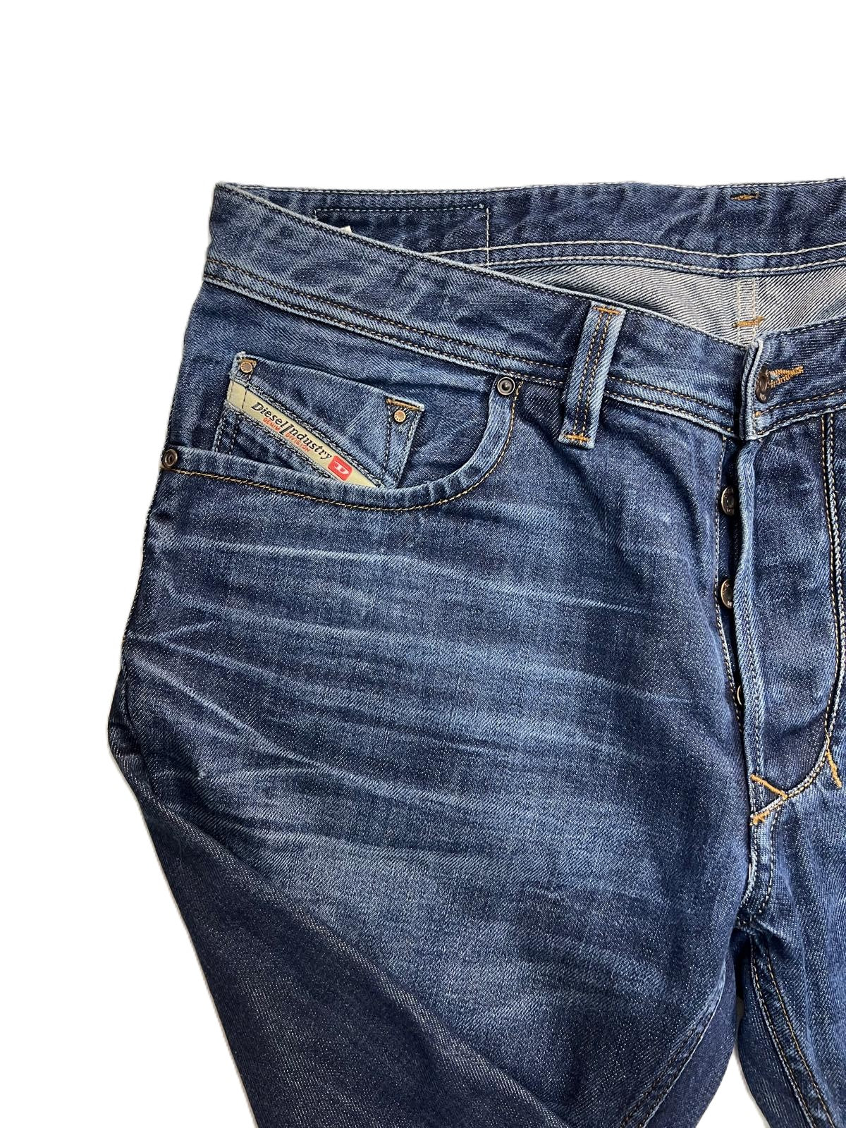 Diesel Larkee W36 L32 lavaggio 0073N, jeans uomo gamba dritta 100% cotone denim indaco scuro, taglia XL italiana 50/52 - dettaglio tasche 