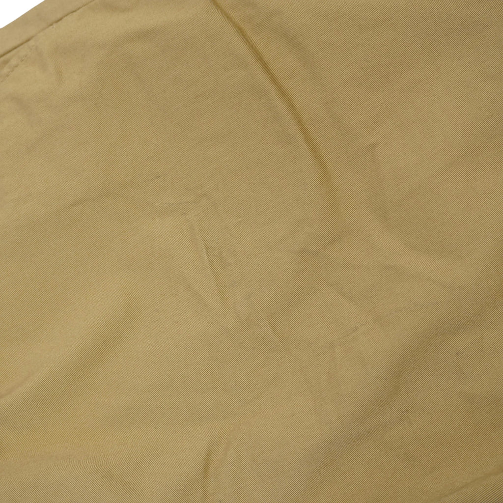 dettaglio aloni del pantalone