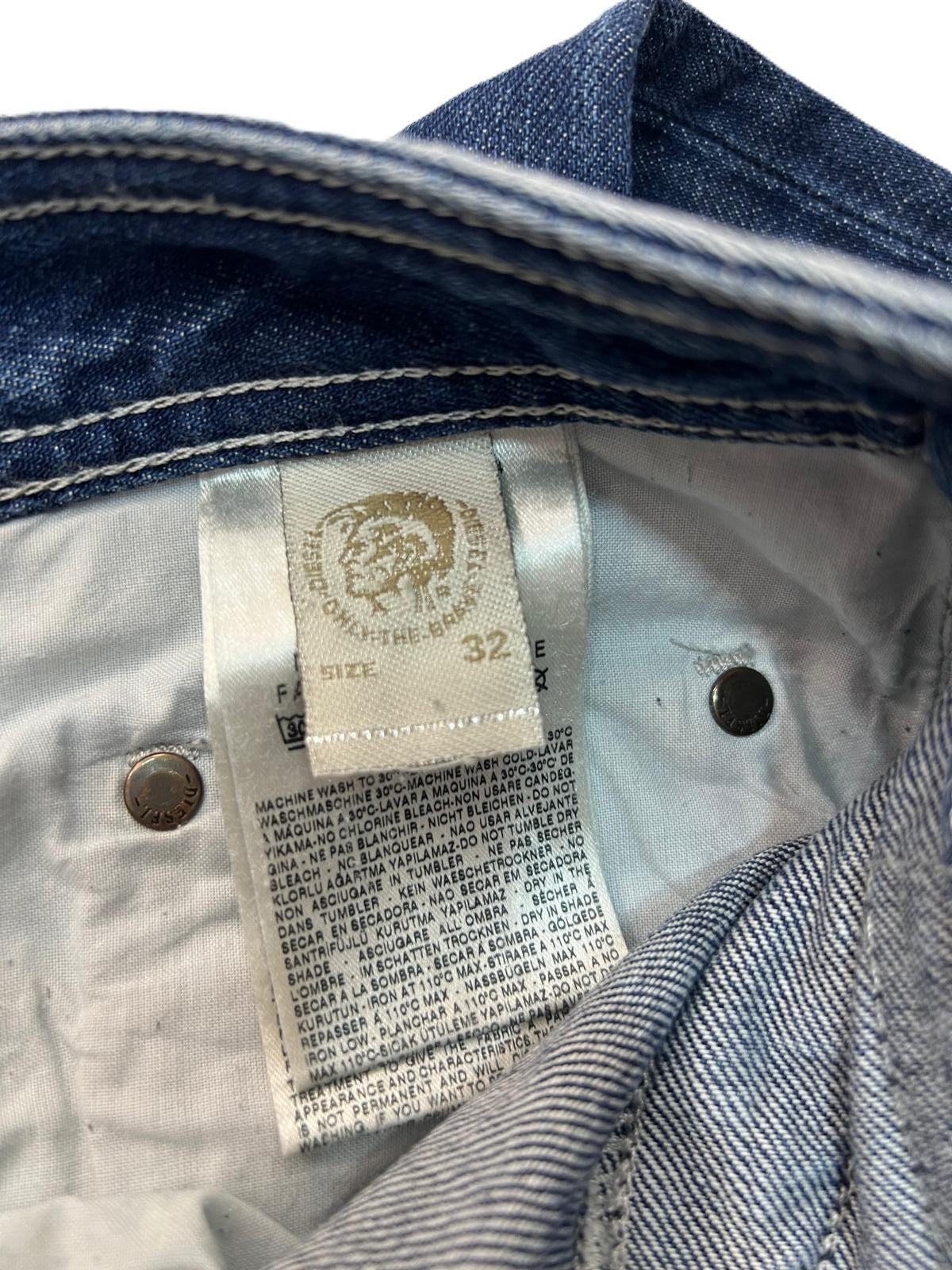 Jeans uomo Diesel Industry Timmen W32 L32, denim blu scuro effetto vissuto - dettaglio taglia