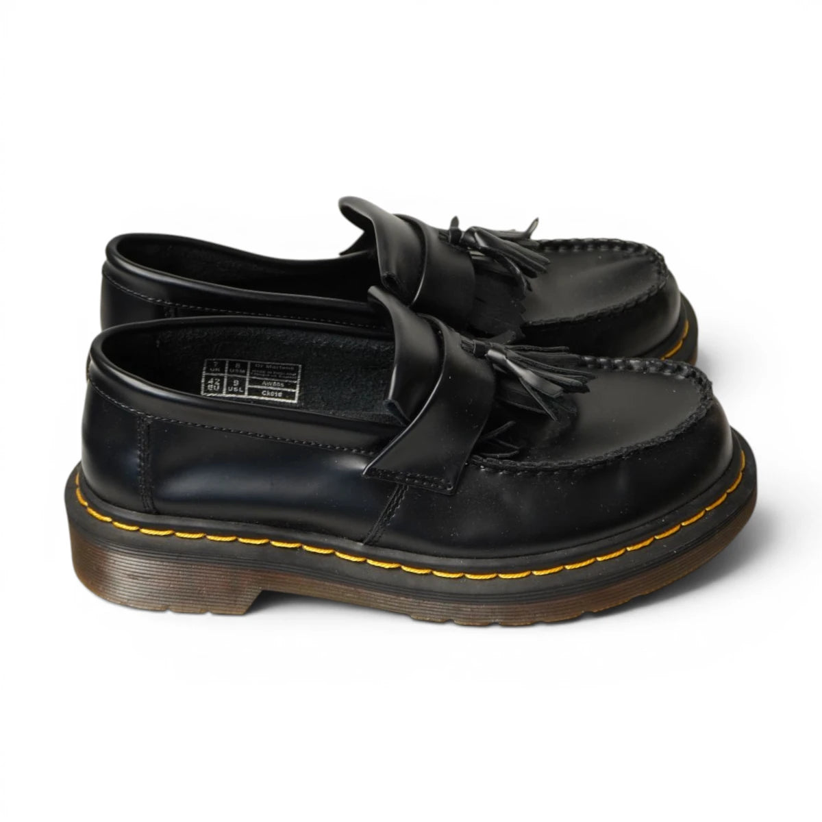 Mocassini Dr. Martens Adrian Made in England neri in pelle liscia visti di profilo laterale
