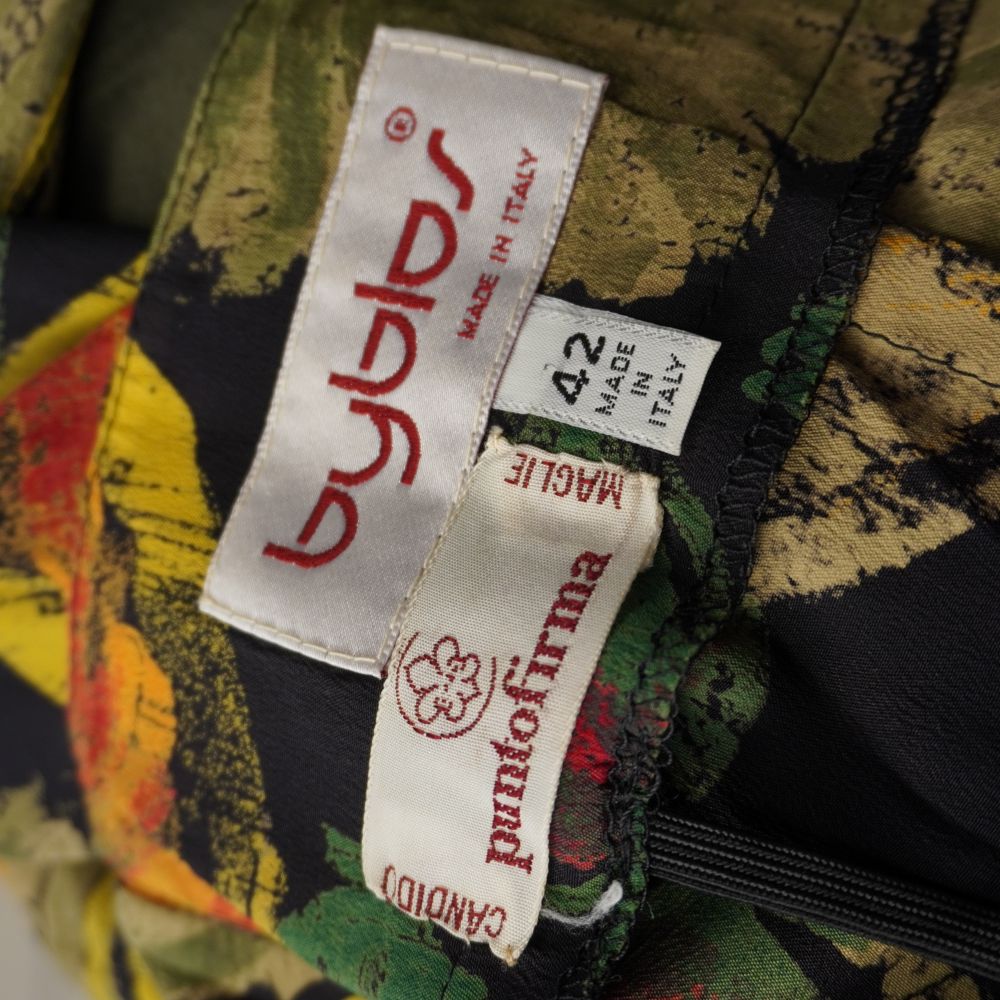 Etichetta originale Byblos Made in Italy taglia 42 con cartellino della boutique Puntofirma Candido Maglie.
