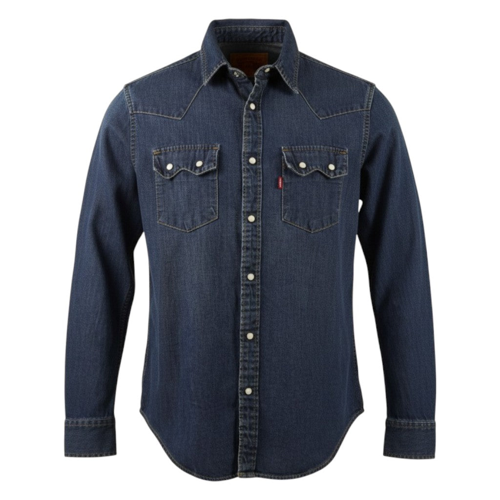 Camicia di jeans Levi's modello Western Barstow del 2002 in denim indigo scuro. Dettaglio bottoni a pressione perlati, carré a punta e Red Tab originale. Taglia S in eccellenti condizioni vintage.