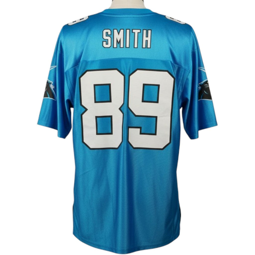 Retro della maglia da football americano dei Carolina Panthers con nome Smith e numero 89 stampati.