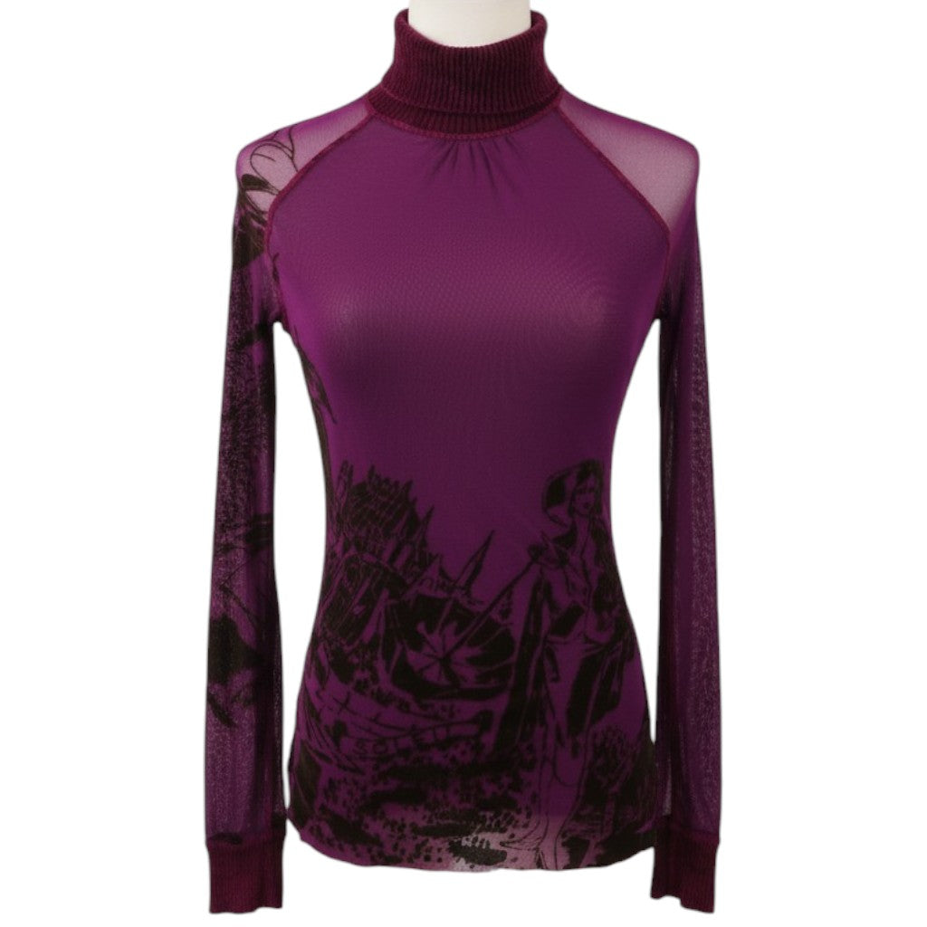 Vista frontale della maglia a lupetto vintage Jean Paul Gaultier Soleil in tulle mesh viola prugna con stampe grafiche nere.