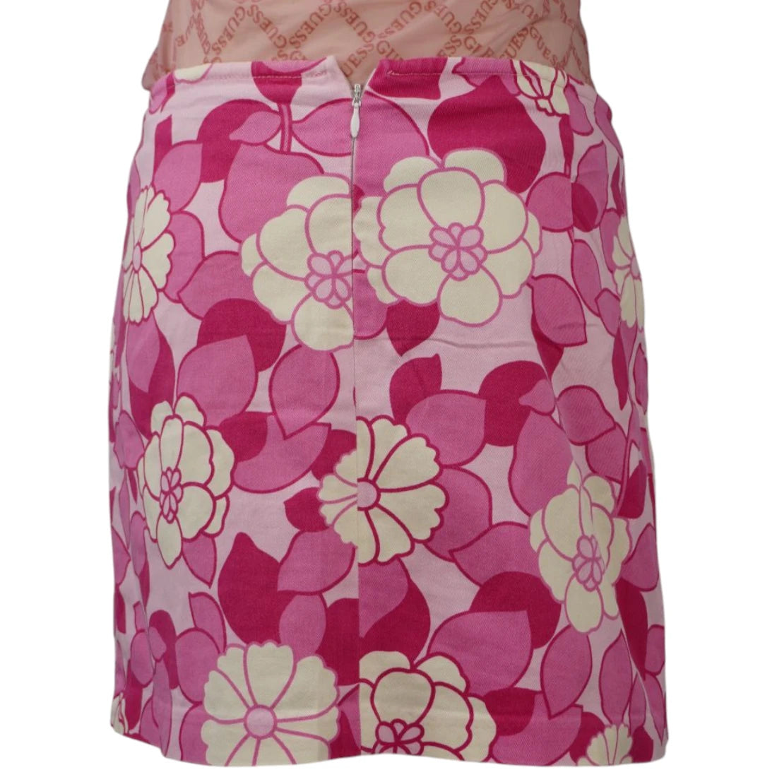 Retro della gonna corta Benetton a fiori rosa con chiusura a cerniera lampo invisibile a scomparsa.