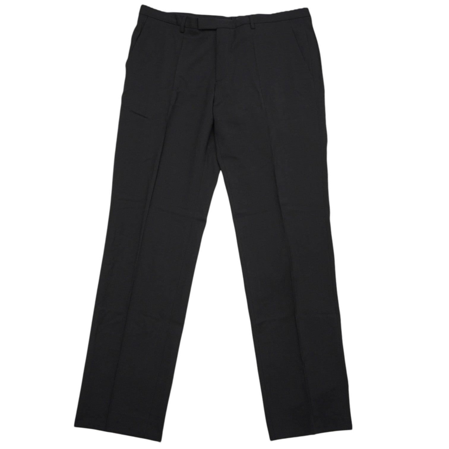 Vista frontale completa dei pantaloni eleganti neri BOSS dal taglio regular a gamba dritta stesi su fondo bianco.