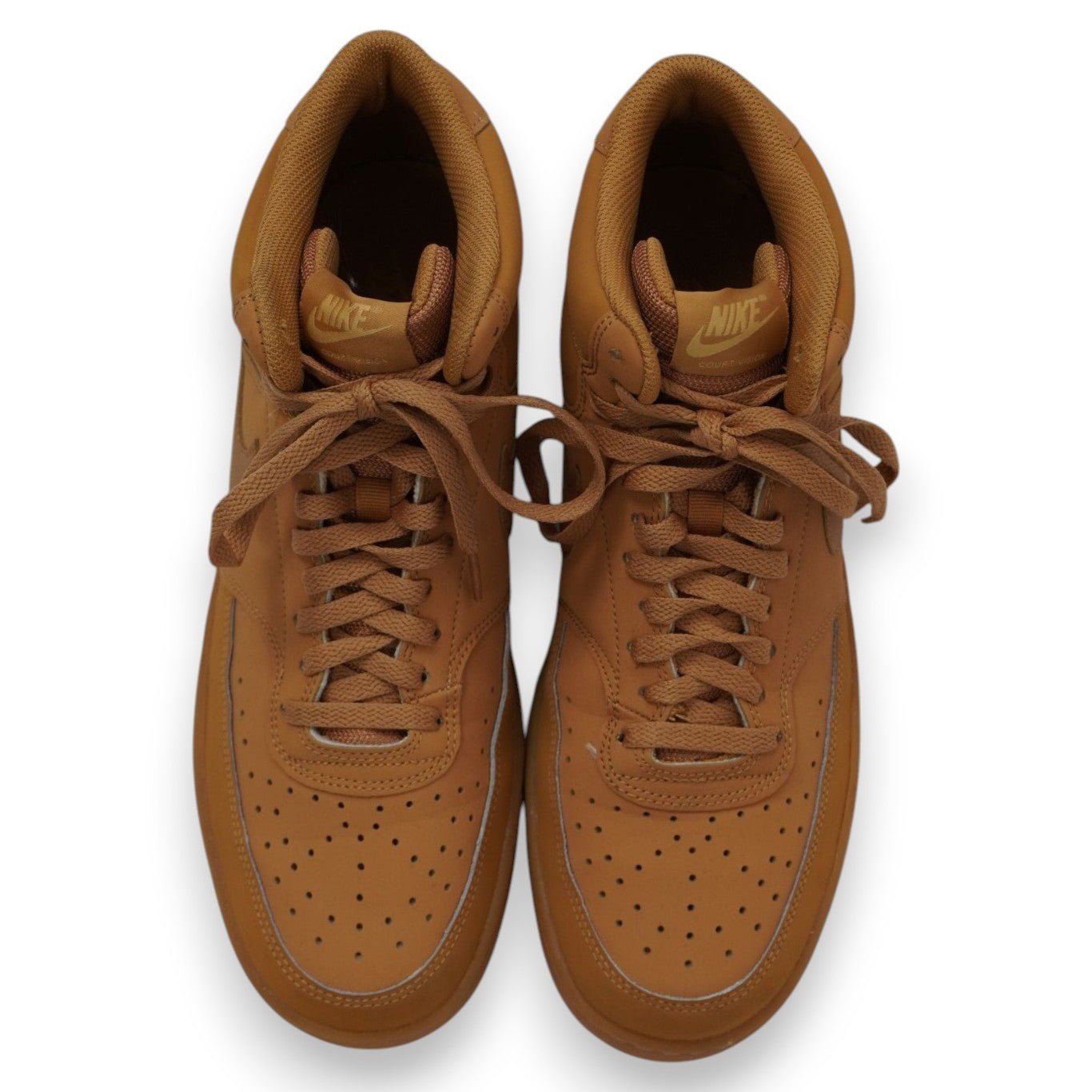 Paio di scarpe da ginnastica Nike Court Vision Mid Flax vista dall'alto completa